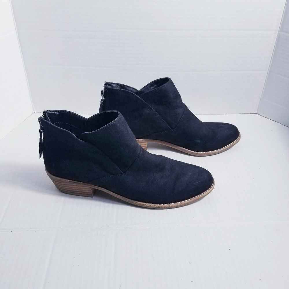 DV BY DOLCE VITA HEELED ANKLE BOOTS BLACK AND BROWN SIZE 7.5